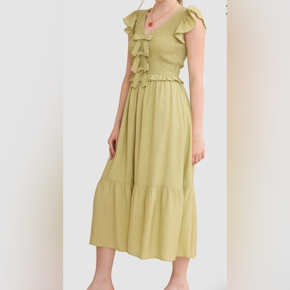 NWT Blu Pepper Light Olive Midi Dress with Stretch Size Large